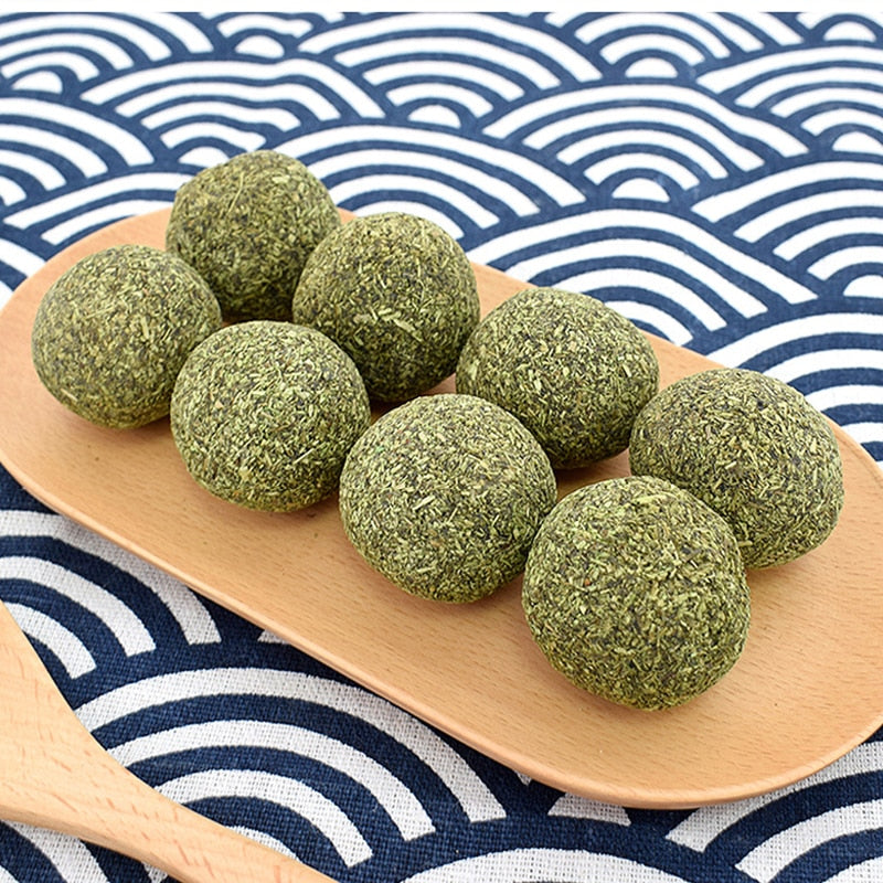 Natural Catnip Treat Balls Menthol Flavor