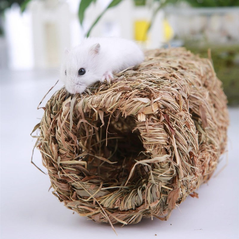 Hand-Weaved Grass Cottage Cage for Small Pet